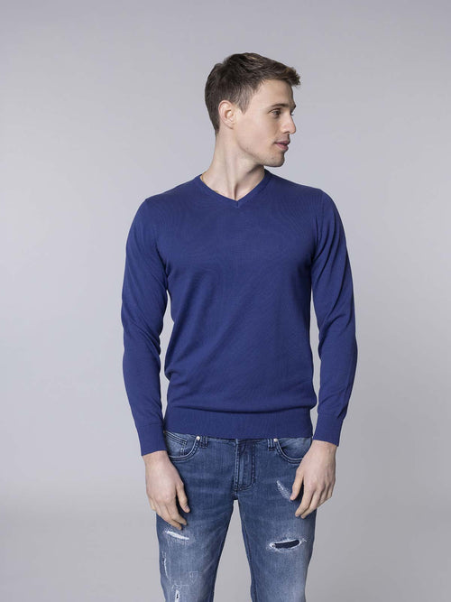 Basic V-neck sweater