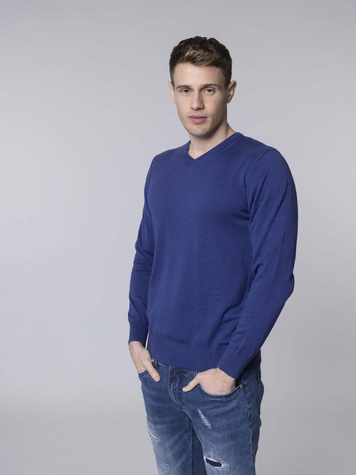 Basic V-neck sweater
