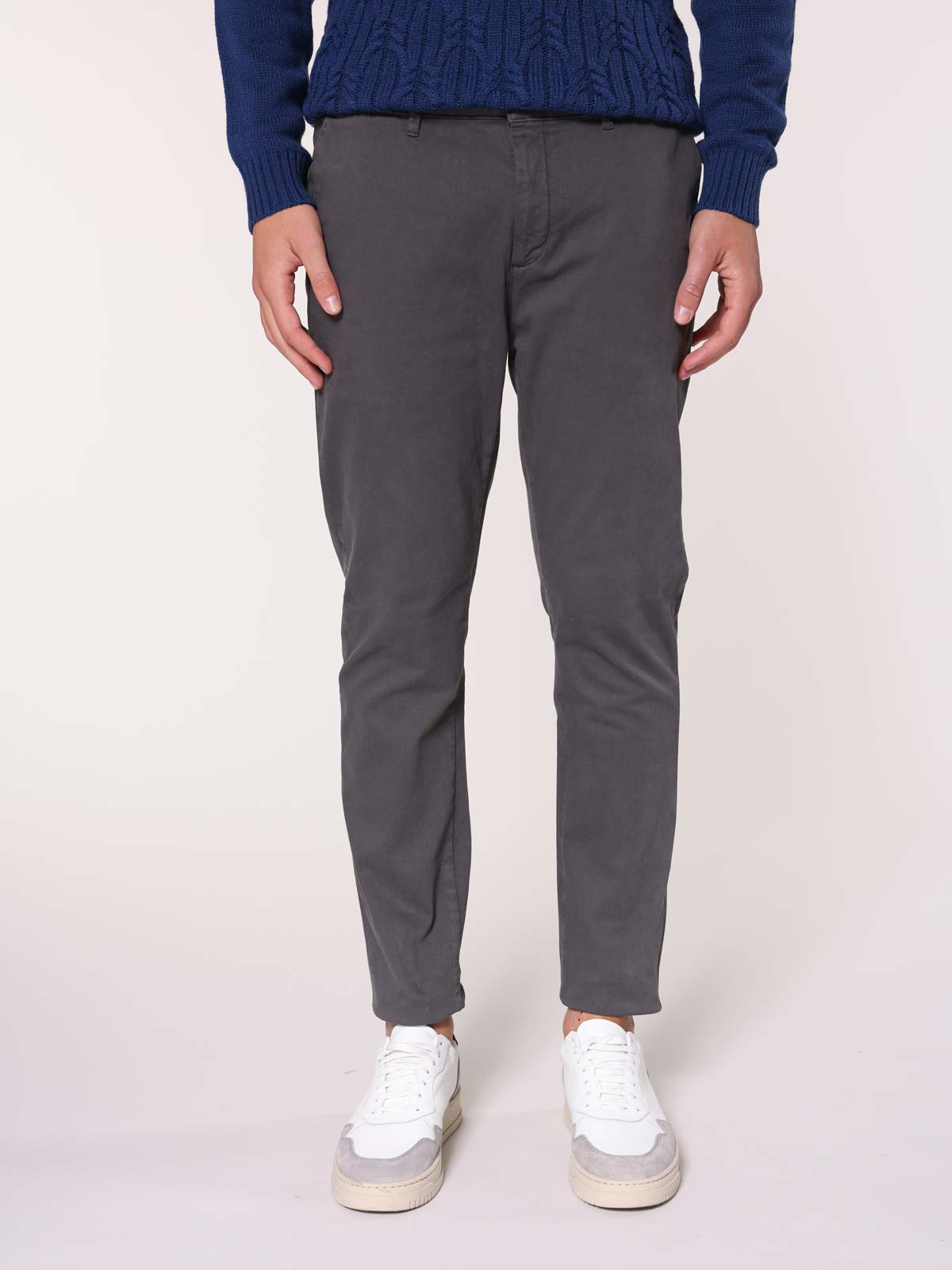 Pantaloni gabardine tasca America stretch|Colore:Buio