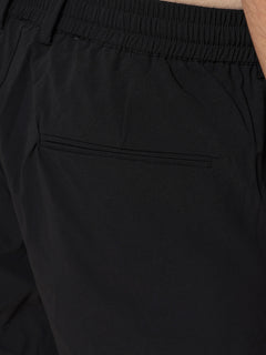 Bermuda in tessuto tecnico|Colore:Nero