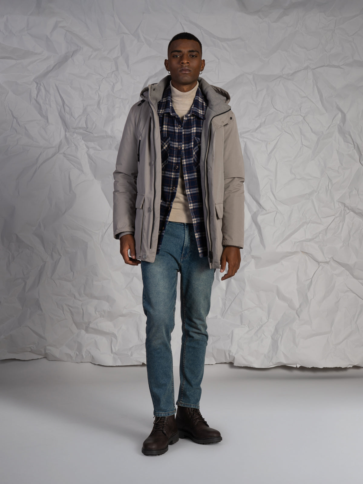Giubbotto lungo con tasconi|Colore:Grigio scuro