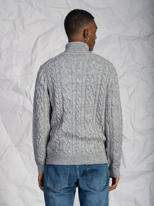 Maglia collo alto lavorazione treccia|Colore:Grigio