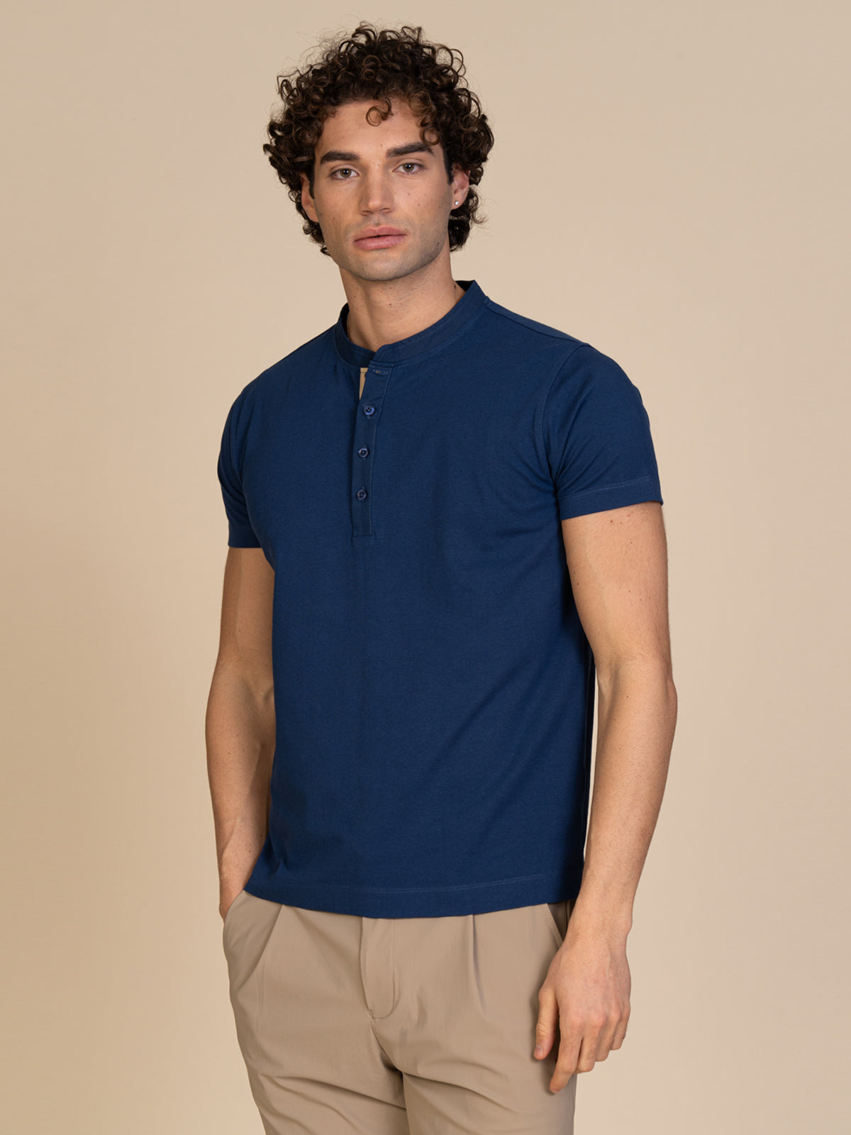 T-Shirt collo serafino|Colore:Blu