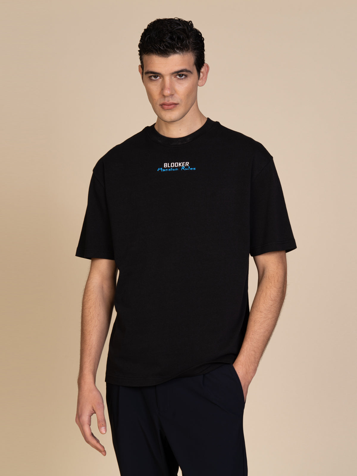 T-Shirt con stampa retro|Colore:Nero