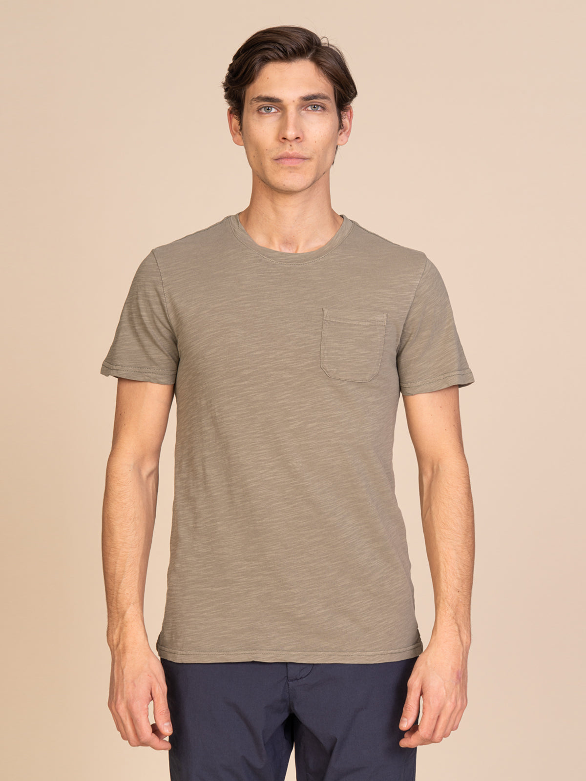 T-Shirt con taschino|Colore:Verde militare